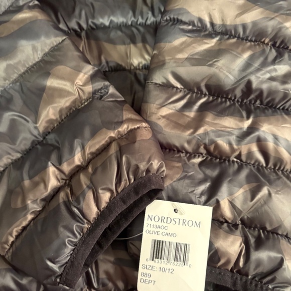 Urban Republic Jacket - Picture 13 of 14